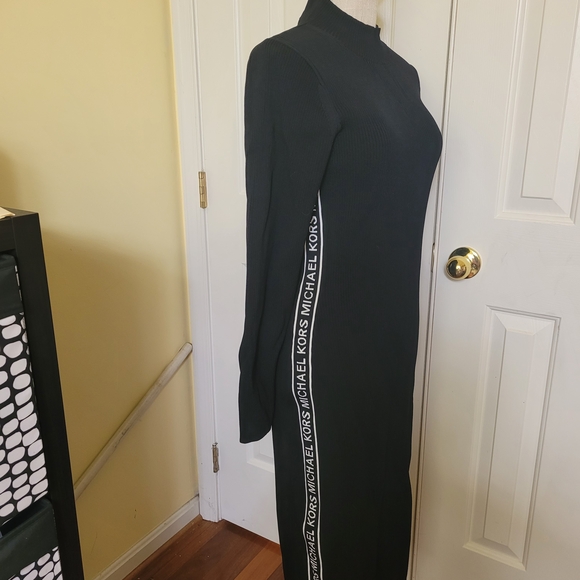 Michael Kors Elegant Black Long Sleeve Dress - Picture 2 of 7